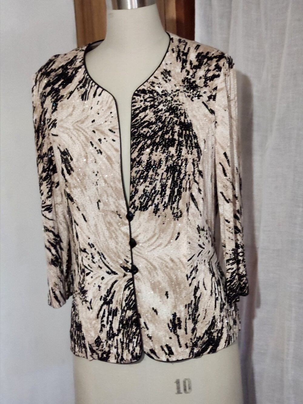 Ales Evenings  Black & Cream  Patterned Jacket